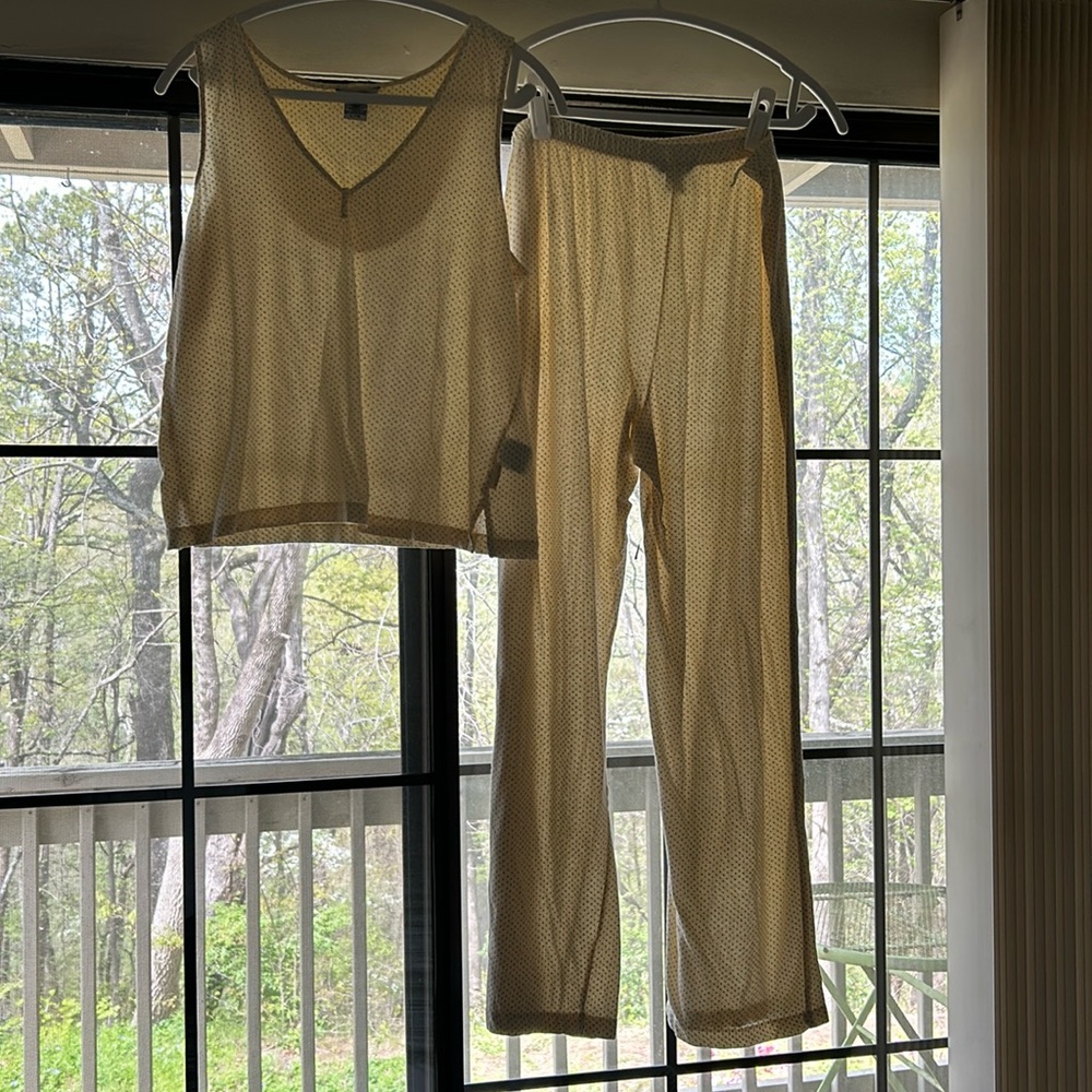 Nautica sleepwear two piece polkadot set!!